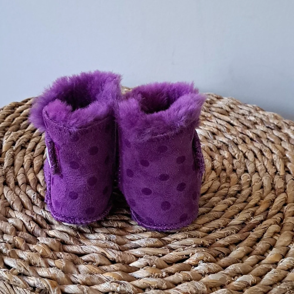 UGG Infant‎ Girls Erin Purple Suede Leather Polka Dot Print Pull-On Booties XS